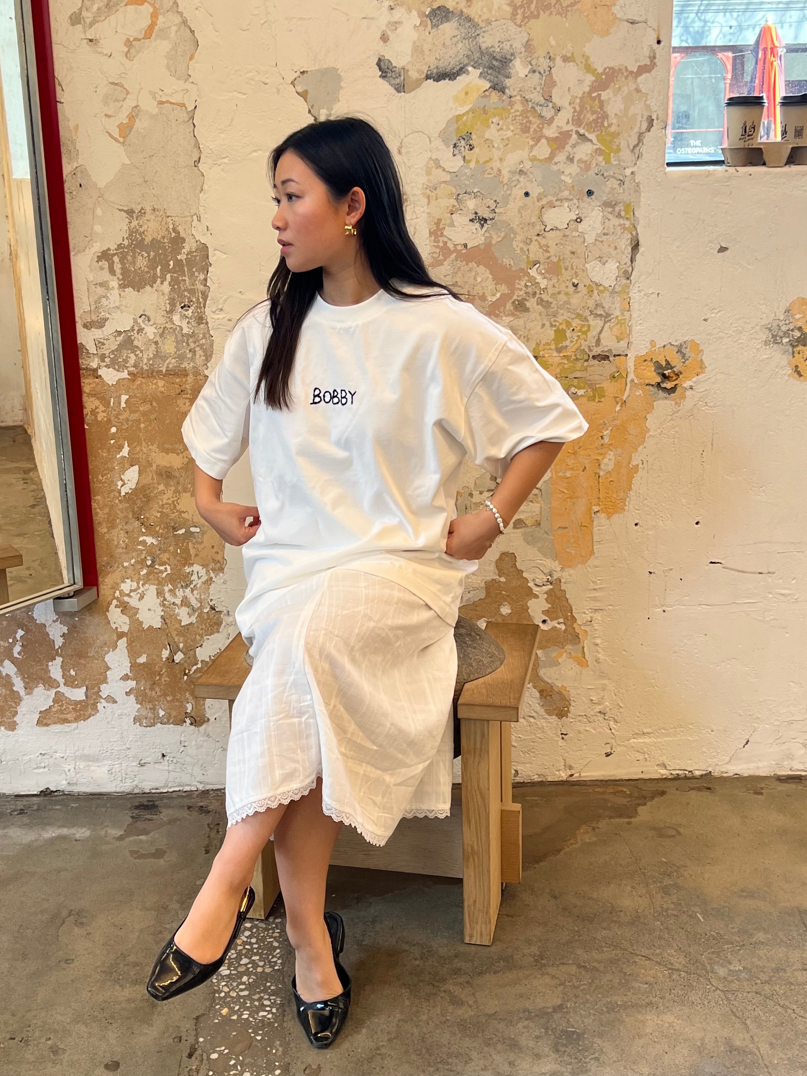 STITCHED TEE