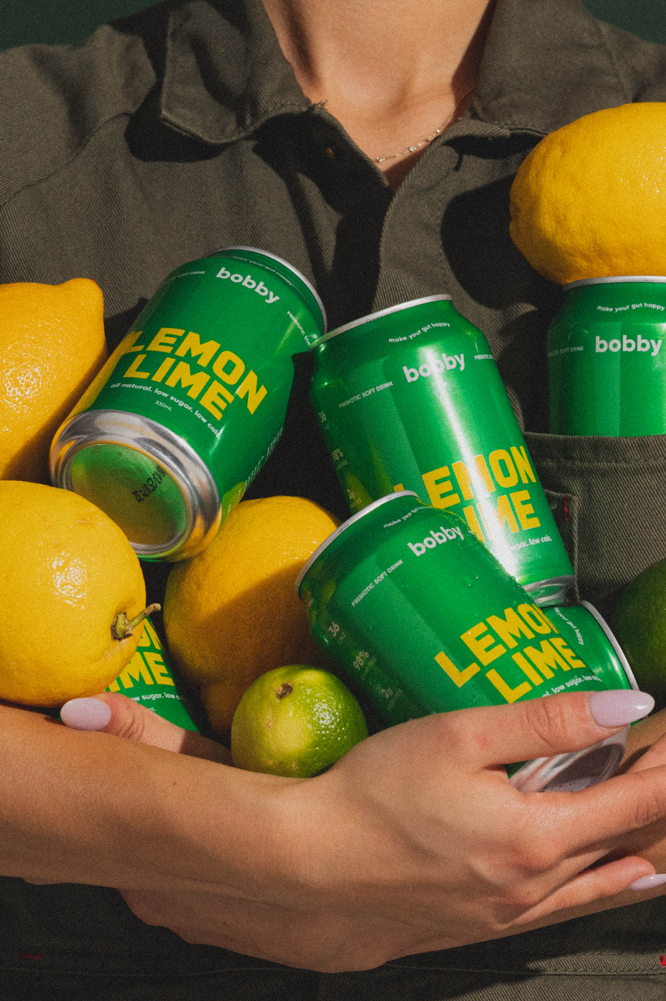 Australian-made lemon-lime soft drink, a better-for-you alternative to sprite that is low in calories and sugar filled with prebiotics to aid in gut digestion.